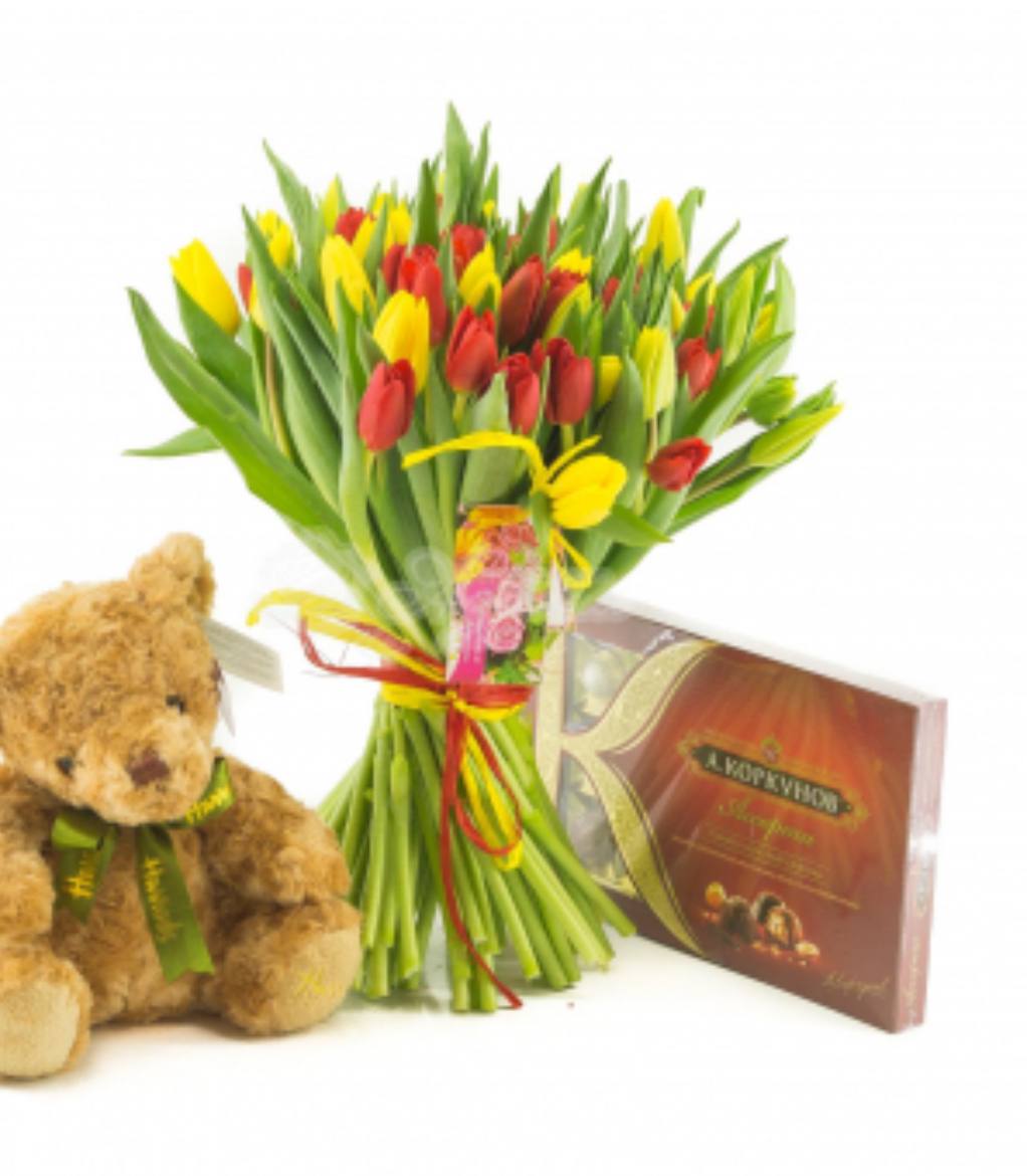 Set of Bear, Tulips and Chocolate